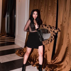 Meet your Posher, Jeannie